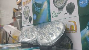 Đèn trợ sáng đèn gầm Runlai tròn 7 led (đường kính 11cm) trắng vàng DC từ 12 vol đến 24 vol đều chạy được