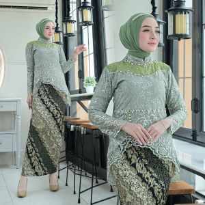 STELAN KEBAYA KEJORA BELAH PINGGIR FREE HIJAB BAHAN TULLE BROKAT MIX PAYET MUTIARA-SATU SET KEBAYA MODERN WANITA TERBARU 2024