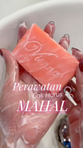 OKE - VIENNA NIACINAMIDE PANTHENOL BODY CLEANSING BAR 90GR - SABUN BATANG MANDI VIENNA 90GR