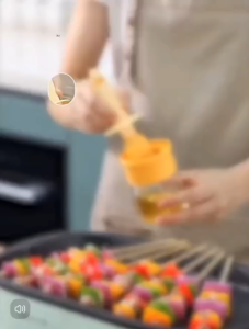 OHHDEER Cute Duck Glass Olive Oil Dispenser Bottle with Silicone Brush Barbecue Heat Resistant Brush