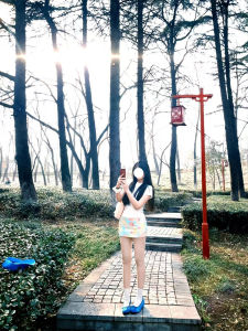 Áo Thun Tay Ngắn Màu Trắng Mùa Hè 2025 Dành Cho Nữ Dáng Ôm Cổ Tròn in Họa Tiết Thời Trang Thường Ngày Chất Liệu Cotton