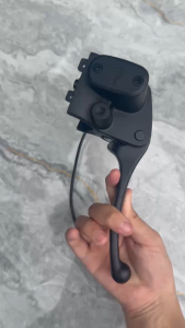 Cụm Tay Phanh Đĩa Bên Phải V1 K1 Xe Điện Và Các Dòng Tương Tự