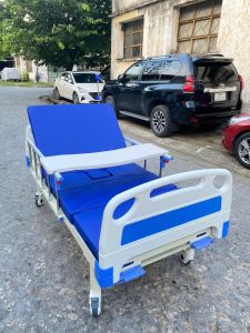 giường y tế đa năng kèm bô vệ sinh