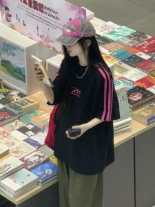 Plus Size Fat mm 150.00kg American Retro Three Bars Short Sleeve T-Shirt Womens Summer Stylish Couple 100% Cotton Coat Tide