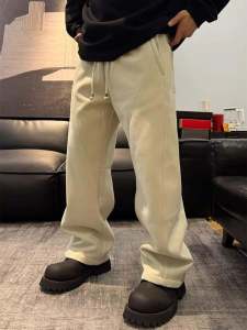 กางเกงขายาวทรงหลวมสไตล์ลำลองสำหรับผู้ชายในฤดูใบไม้ร่วงและฤดูหนาว กางเกงขายาวทรงตรงบุขนแกะหนาสไตล์ไฮสตรีท เทรนด์แฟชั่น