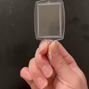 100pcs Bahan Gantungan Kunci Akrilik / Kotak Kpop Anime Kosong / Kosongan Ganci 32*46mm