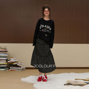 3COLOUR·S | Casual Loose Round Neck Drop Shoulder Sweatshirt with Embroidery Black
