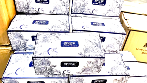 Khăn giấy vuông FLUFF gói 5 lớp 420 tờ giấy rút khổ lớn dai dày mềm mịn