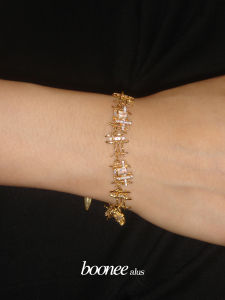 สร้อยข้อมือ Zirconia สำหรับผู้หญิง ดีไซน์ใหม่ ทำจากโลหะผสม ประดับเพชรเทียม ชุบทอง สร้อยข้อมือแฟชั่น เครื่องประดับ