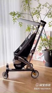 Xe đẩy du lịch gấp gọn cho bé Kinderkraft đi máy bay siêu nhẹ tải trọng 50kg dễ dàng gấp gọn bằng 1 tay