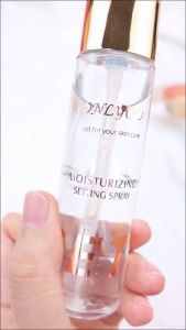 ONLYOU Moisturizing Setting Spray Makeup Fine Mist Oil Control Natural Matte Make Up Tahan Lama 16 Jam Pollution Protection 50ML