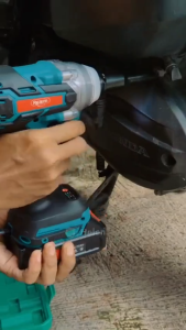 REAIM Brushless Cordless Impact Wrench Heavy Duty Electric Wrench 21V Rechargeable 800N.m Socket Set Impact Drive Screwdriver Power Tool