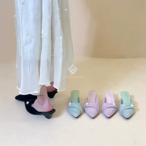 Flat Mules Wanita Import Model Runcing Elegan Aksen Mutiara – Sol 5cm Nyaman Dipakai