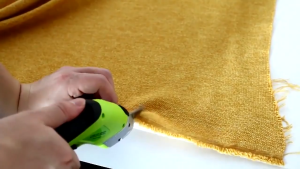 Portable Electric Scissors Handheld Wireless Charging Electric Scissors Fabric Leather Cutting Tools Cordless Sewing Scissors For Cutting Clothing Fabrics