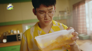 Nước Rửa Chén Bát Sunlight Chanh 100 Sạch Nhanh Xả Bọt Nhanh Rửa Sạch Dầu Mỡ | Túi 3.5KG/3.1KG