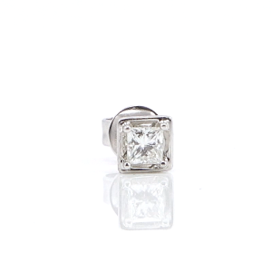 Chow Sang Sang 周生生 18K Solid White Gold Daily Luxe Square Diamond Earrings for Women & Men 89767E