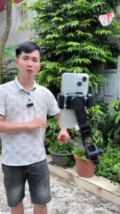 Tripod Điện Thoại AI C22 Kiêm Gimbal Xoay 360 Độ Chống Rung Theo Dõi Chuyển Động Nâng Cấp 2026 - Gậy Chụp Ảnh 3 Chân Giúp Quay Chụp Selife Livestream - Gậy Tự Sướng Xoay Đa Năng Kiêm Chân Máy Ảnh Cho Điện Thoại Và Máy Ảnh
