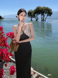 ชุดเดรสยาวเอวสูงลายจุดวินเทจ เอฟเฟกต์กระชับสัดส่วน ชุดเดรสชายหาด เดรสยาวคลุมเข่า ฤดูร้อน 2025 ชุดทำงานลำลอง