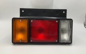 ไฟท้าย ISUZU NPR NKR NHR NLR 12V 24V อีซูซุ รถบรรทุก กระบะดั้ม ปี 84 ขึ้นไป ตราเพชร ไดมอนด์ Diamond