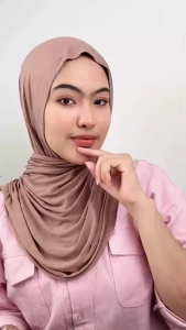 Baru Animate Crystal Glam Hydra Lip Tint Lipstik Kemasan Kelinci Bisa Buat Gantungan | Glow Lip Serum