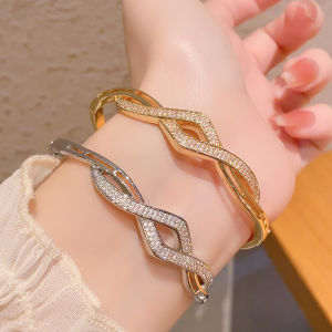 Fashion bracelet womens new high-end micro-inlaid zircon bracelet simple rhombus cross niche trend bracelet