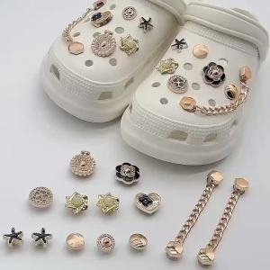 USOQ Jibbitz Croc Set Black Rose Ornaments Cave Shoe Buckle DIY Accessories Crocs Charm Jibbitz Button