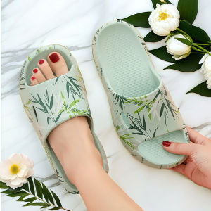 รองเท้าแตะพื้นนุ่มสำหรับผู้หญิง ทรงพื้นหนา กันลื่น พิมพ์ลายในห้องน้ำ รองเท้าแตะสำหรับใส่ในบ้าน รองเท้าแตะแบบเงียบๆ รองเท้าแตะแบบสวมสบาย