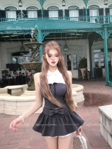 Slimming and Youthful Skirt Suit