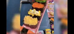 Cetakan Nasi Sushi 5 sekat Transparan Anti Lengket/ Cetakan Sushi Kotak Bening / Alat Bantu Cetak Sushi