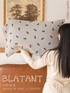 ผ้าขนหนูผ้าฝ้ายลายทางสีแดงสดใส่สบายสำหรับใช้ในบ้าน ผ้าขนหนูผ้าฝ้ายแท้สำหรับหุ้มหมอน ผ้าขนหนูผ้าฝ้ายระบายอากาศได้ดี ผ้าขนหนูผ้าฝ้ายสำหรับหุ้มหมอนขนาดเดี่ยว