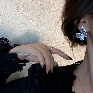 Grace Nina Trendy Butterfly Earrings: Silver Needle Elegant Personality Girls Fashion Jewelry Alloy Floral Plant Pattern