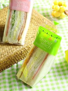[Murah-Grosir 100 pcs] Kemasan Plastik Sandwich Segitiga Praktis / Plastik Roti Sandwich / Plastik Wrap Roti / Sandwich Bentuk Segitiga Bahan Ramah Lingkungan Kuantitas 100 Pcs - Lazada