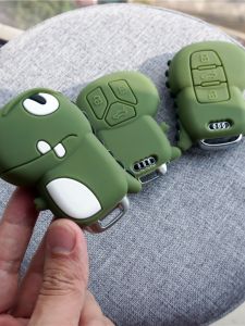 Adorable Q2L Audi Q5L Car Smart Key Cover Protective Case A4LA6LQ7 Universal Trendy Brand Cartoon Silicone Key Cover