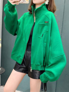 เสื้อแจ็คเก็ตสั้นทรงหลวมสำหรับผู้หญิง ฤดูใบไม้ผลิและฤดูใบไม้ร่วง 2025 ใหม่ ทรงหลวม กระดุมสุดเก๋ แจ็คเก็ตเบสบอล เสื้อผ้าสำหรับผู้หญิง