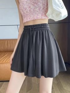 กางเกงขาสั้นกีฬาไซส์ใหญ่สำหรับผู้หญิง ทรงหลวม ทรงสลิม ทรงลำลอง กางเกงขายาวทรงเอ กระโปรง ทรงเข้ารูป ทรงเข้ารูป