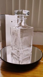Interlace Elegance: 750ml Whiskey Decanter Decantor Modern Design [Made For Drinkers]