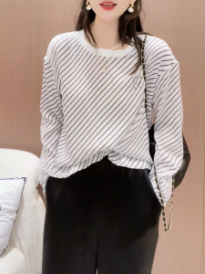 QINGNAER | Korean Style Striped Crew Neck Long Sleeve T-shirt