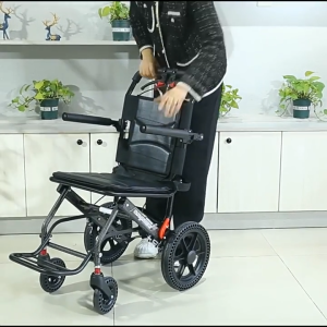 รถเข็นพับได้ น้ำหนักเบาคุณภาพสูง การออกแบบแบบพกพาและพับได้ง่ายต่อการจัดการและดูแล