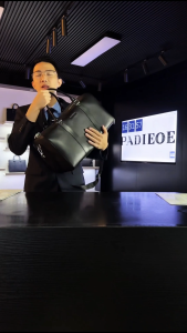 PADIEOE top-grain cowhide travel bag fashionable genuine leather business luggage bag lightweight travel bag for men and women business trip bag