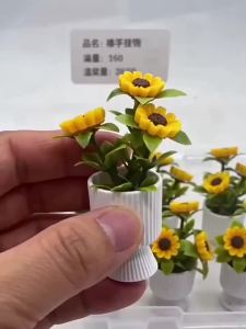 [J] Miniature Sunflower Potted Plant Ornament 1/12 Dollhouse Decoration Model Toy Micro Landscape Garden Scene Photo Props