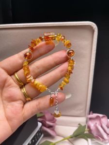 Vòng tay đá hổ phách tự nhiên mix lu và lõi bạc xinh xắn  đủ hoá đơn phiếu bảo hành sản phẩm hợp tấc cả các mệnh