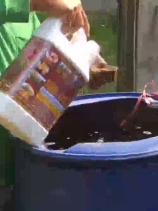 บำรุงดินแห้ง เสีย ต้นไม่สมบูรณ์กับจะเด็ด สูตร ระเบิดดิน เร่งราก อาหารพืชทางใบเพื่อบำรุงดินเสีย ดินไม่กินปุ๋ย 1 แกลลอน 4000 ซีซี