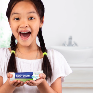 ELGYDIUM TEACHING PLAQUE DISCLOSING Toothpaste 50ml for above 7 years ( Buy 1 Free 1 Travel size 7ml )
