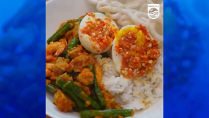 PHILIPS Blender Plastik 2L HR2115 - Garansi Resmi HR 2115 Garansi Resmi