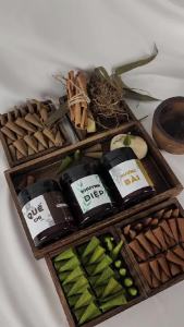 Nhang Nụ Thảo Mộc Mix Quế Khuynh Diệp Hương Bài Sạch Ít Khói Hộp 40 Nụ Yên Tự Nhiên Không Hóa Chất Thờ Cúng Thư Giãn