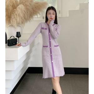 ชุดเดรสยาวแขนยาวถักสีม่วงฤดูใบไม้ร่วงและฤดูหนาวสำหรับผู้หญิง เสื้อชั้นในสีน้ำเงินอ่อนสไตล์หวานๆ ชุดเดรสยาวทรงเอเข้ารูป