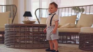 DAVE&BELLA | Bộ Quần Áo Thời Trang Mùa Hè Cho Bé Trai Bộ Quần Áo Cotton Trắng Tay Ngắn Trang Phục Thường Ngày Cho Trẻ Em Cổ Bẻ Dave Bella