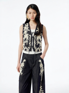 XIAOLI | Elegant High-end Vest Cardigan with Shell Embroidery