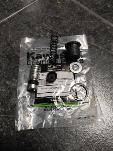 SEAL MASTER SIL MASTER REM BELAKANG NINJA 150 R RR NINJA 250 FI ORI