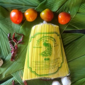 เส้นข้าวซอย  เกรดAคุณภาพอย่างดี  1 kg./ถุง *เก็บได้นาน 6 เดือน *ฮาลานทานได้ *เจทานได้ #เส้นข้าวซอยแบบฮาลาน  (ส่งฟรีกดรับโค้ดด้านล่าง)